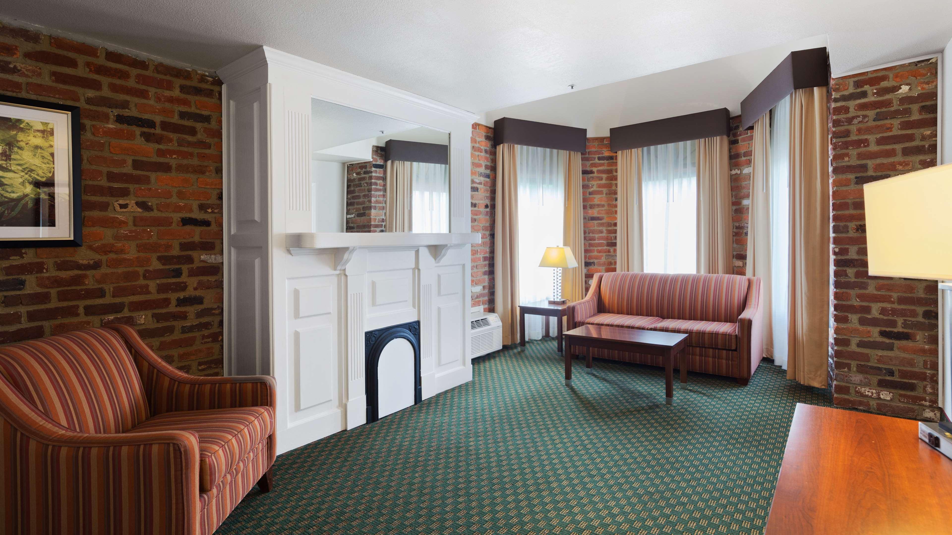 Best Western Plus Governor'S Inn Richmond Midlothian Eksteriør billede