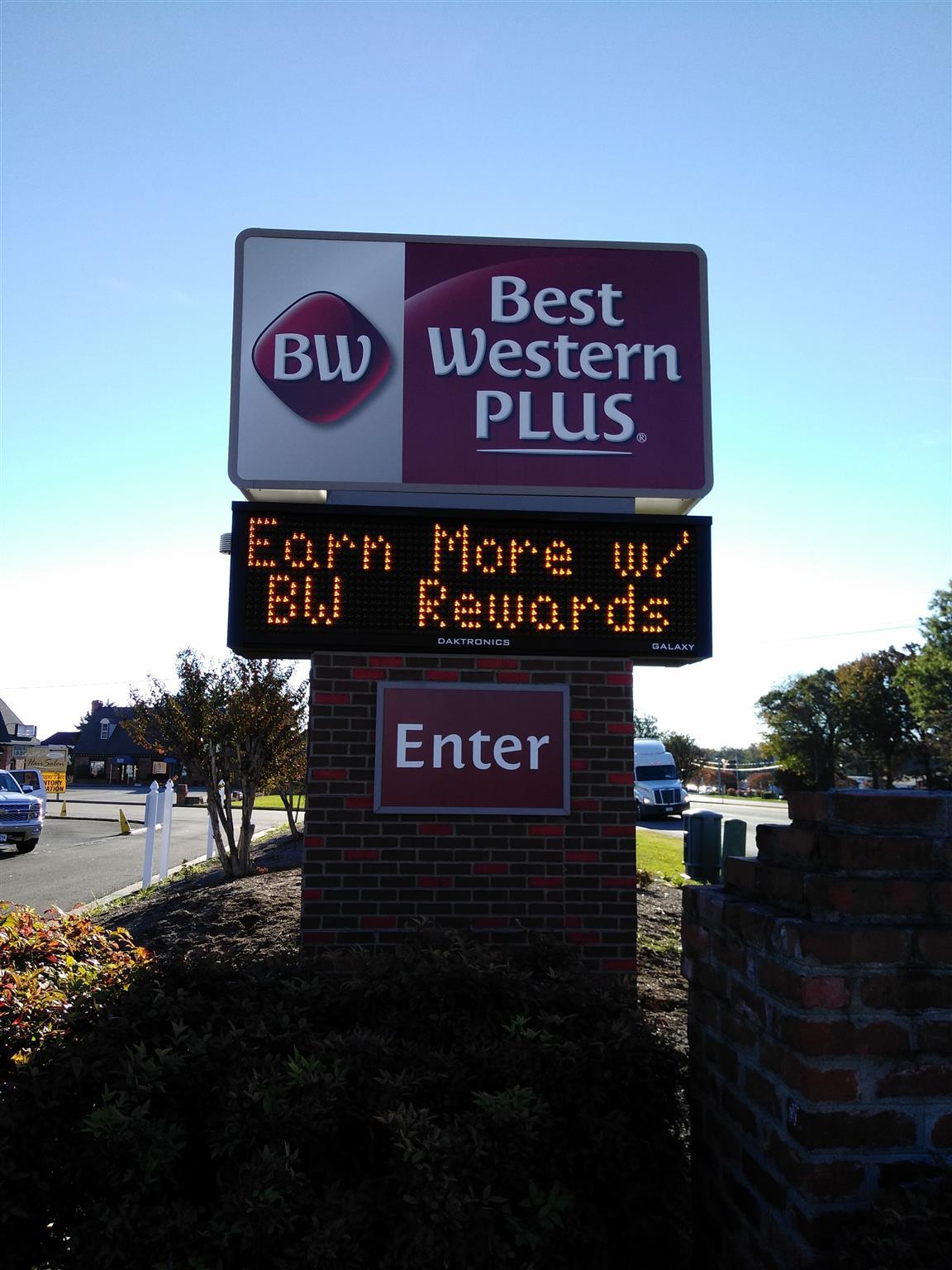 Best Western Plus Governor'S Inn Richmond Midlothian Eksteriør billede